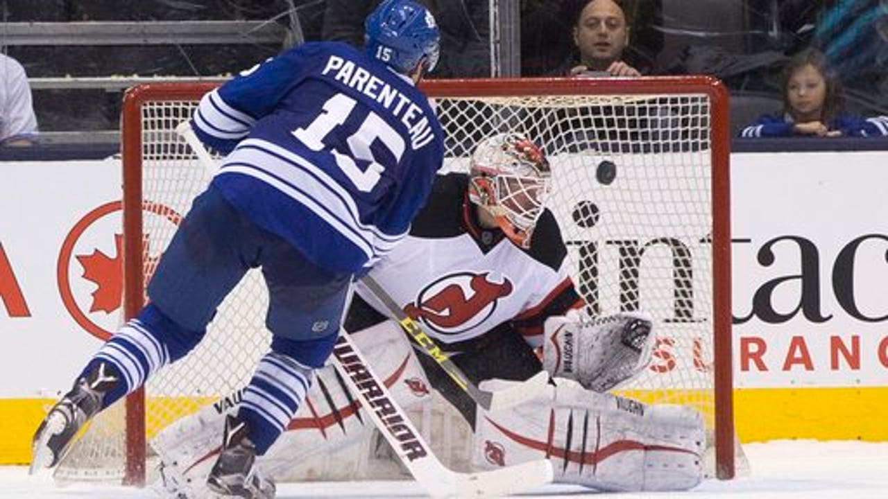 Parenteau's shootout goal gives Leafs 3-2 win over Devils